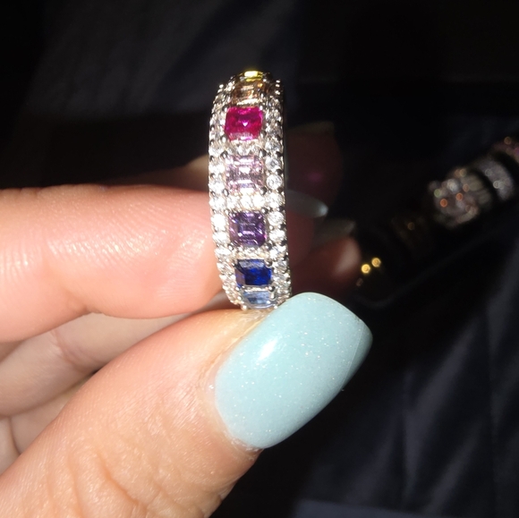 Sale FINE JEWELRY Rainbow Eternity Band Very Shiny & Classic! Retails $750 - Picture 3 of 10
